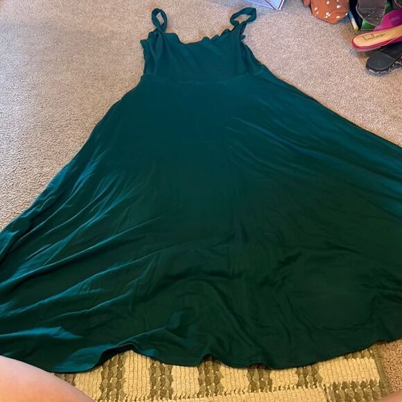 Reformation medium green dress - Picture 1 of 7